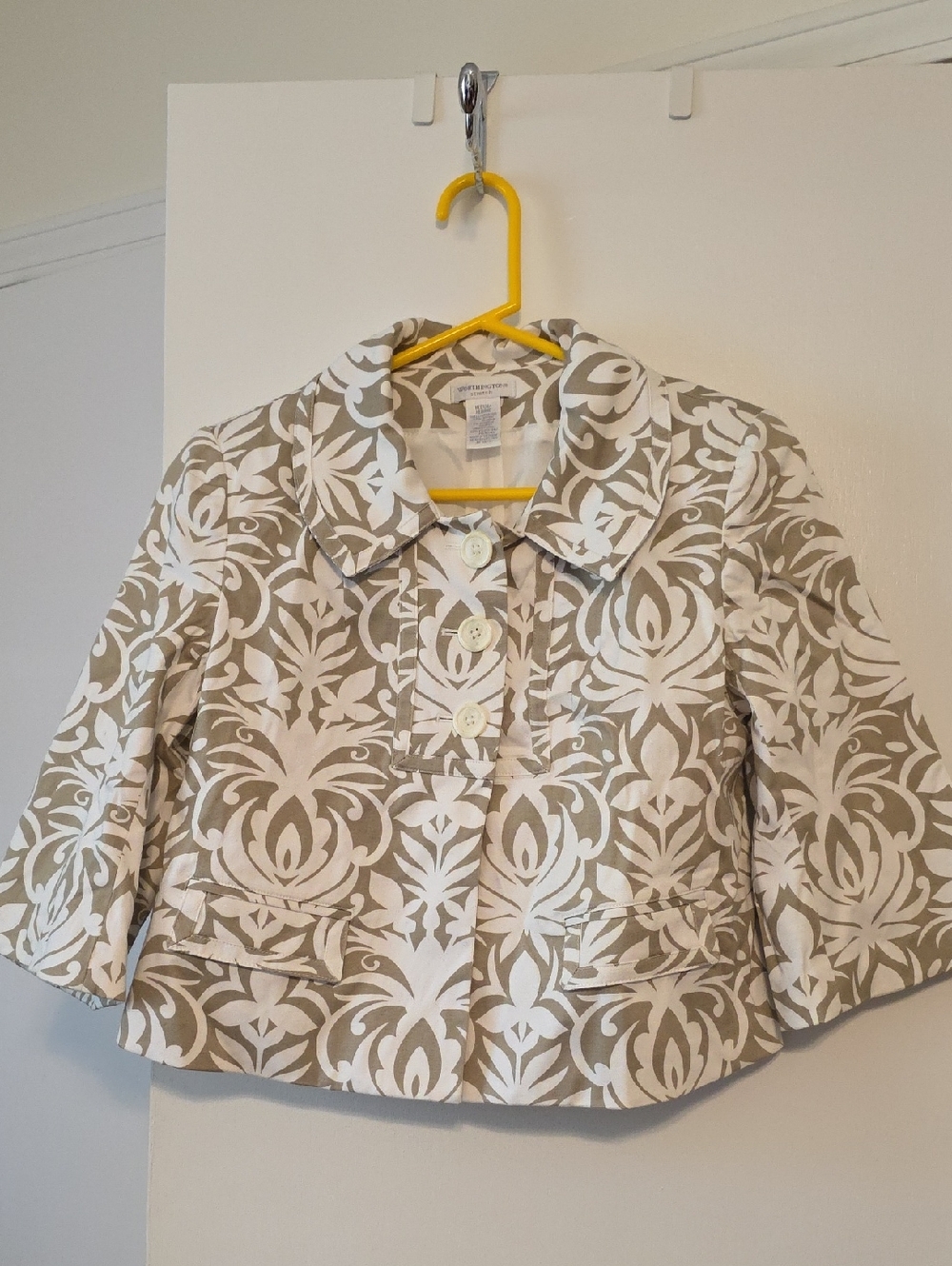 Worthington Geometric Print Crop Jacket - White & Taupe